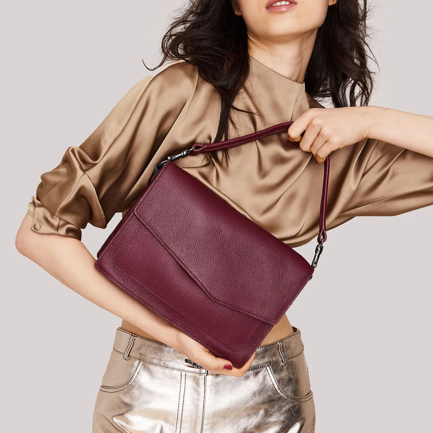 Fashion Botkier Cobble Hill Flap Satchel Port