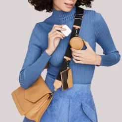 Store Botkier Cobble Hill Flap Satchel Camel
